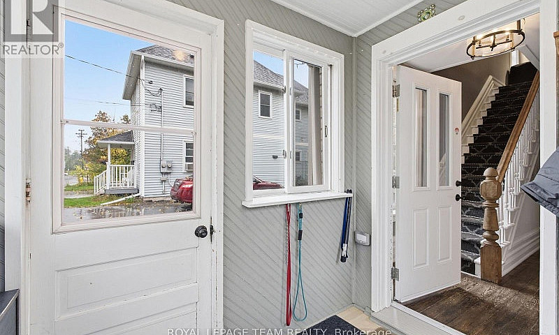 224 Reuben Crescent ...