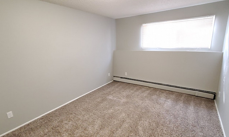 Amazing 2 Bedroom Su...