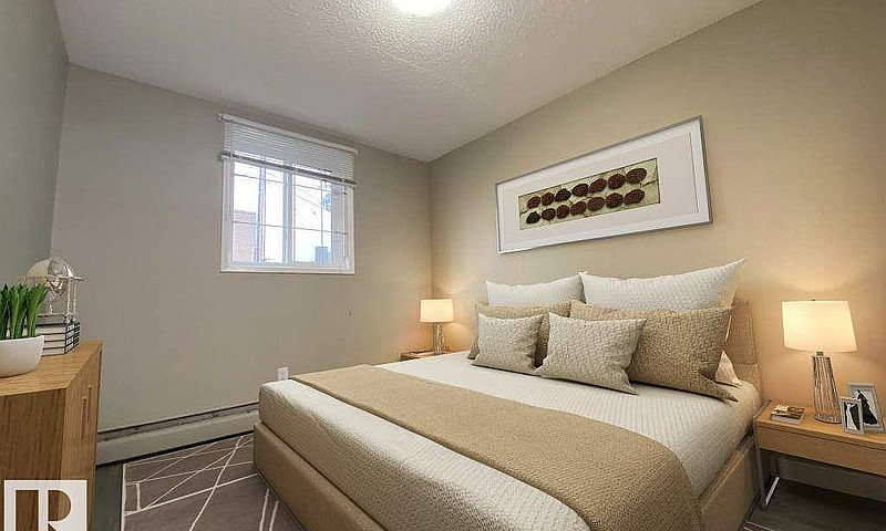 107 Village Ac Nw Ed...