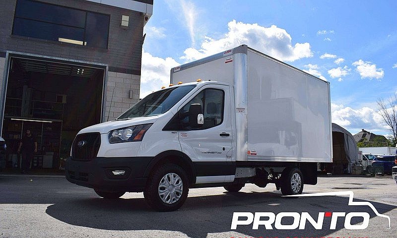2023 Ford Transit T-...