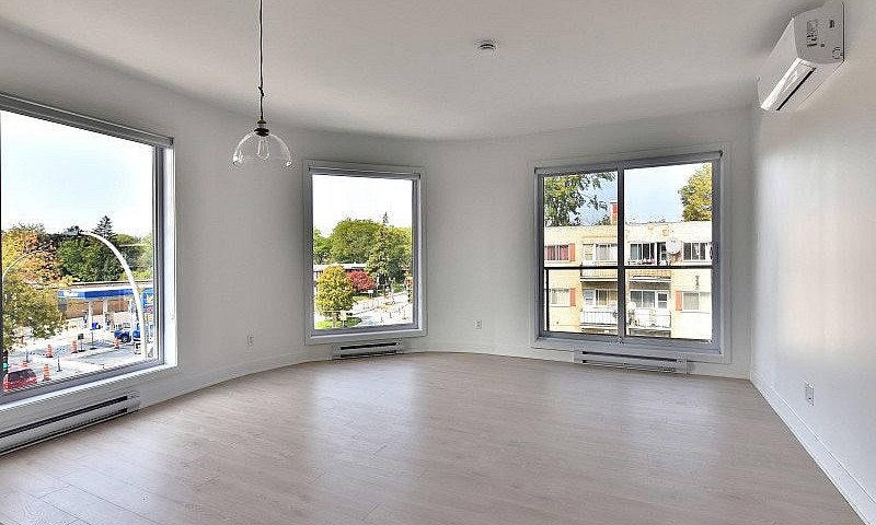 Condo À Louer-4 1/2-...