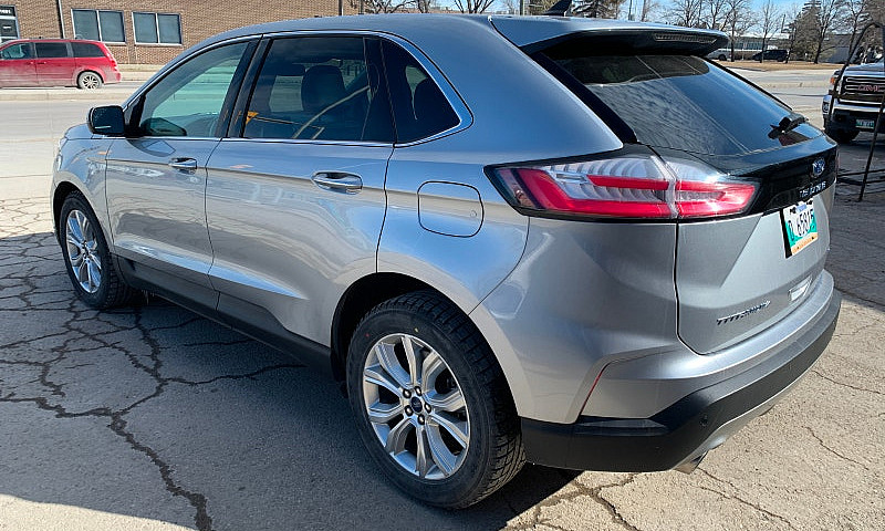 2022 Edge Titanium A...