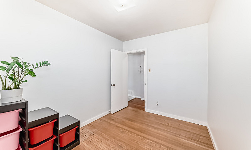 Bungalow With Rental...