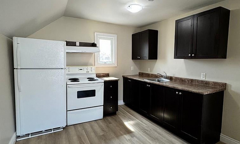 1 Bedroom Upper-Leve...