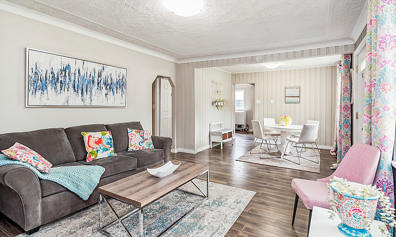Open House Sun June ...