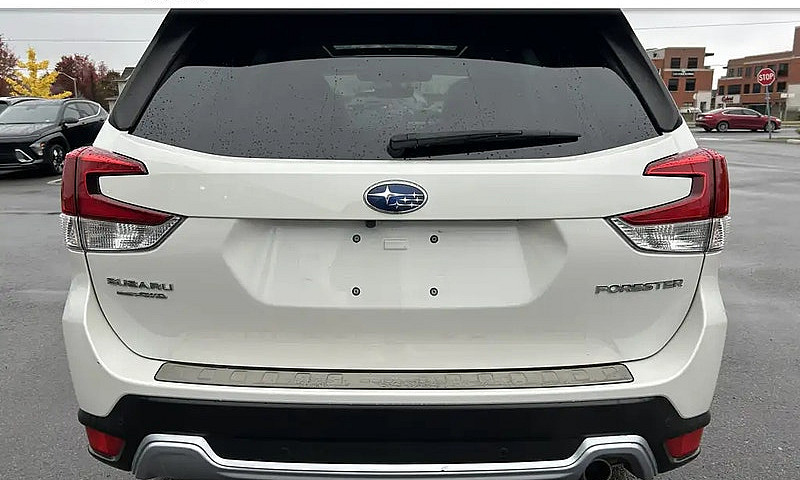 2022 Subaru Forester...