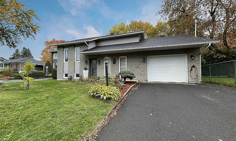 $669,000 - Bungalow ...