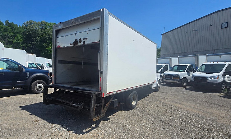 2019 Gmc Savana 3500...