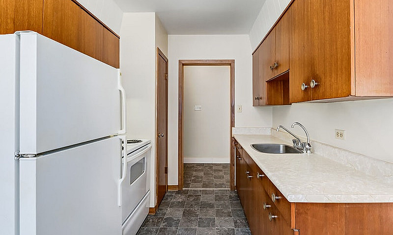Modern Apartments Wi...