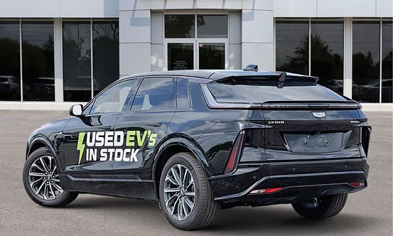 2024 Cadillac Lyriq ...