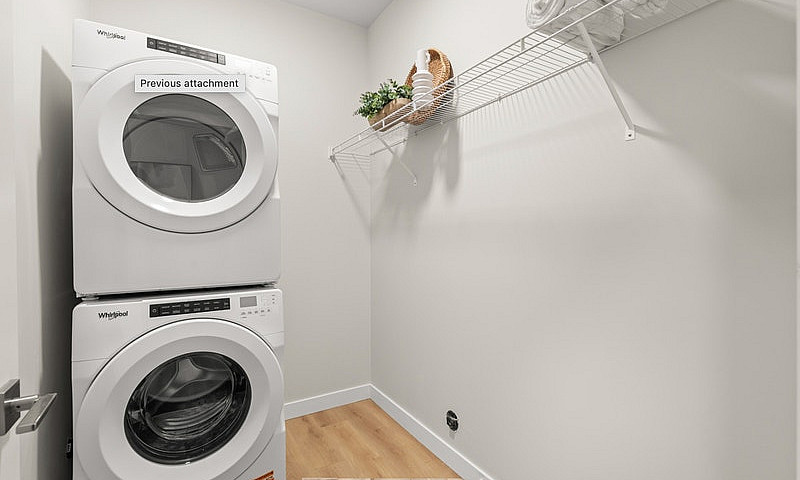 233 Eveline St- 2 Be...