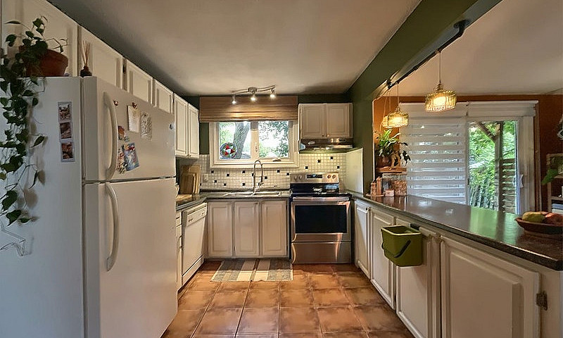 $409,900 - Semi-Deta...
