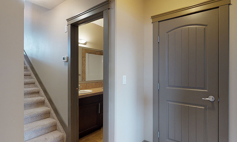 #1748- 2 Bedroom Low...