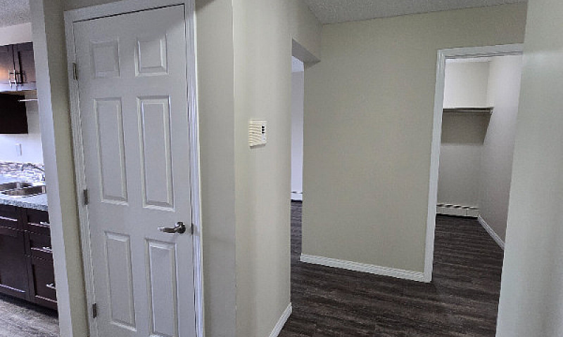 Modern 2 Bedroom End...