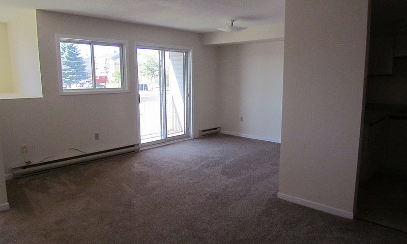 Unique 2 Bdrm Split ...