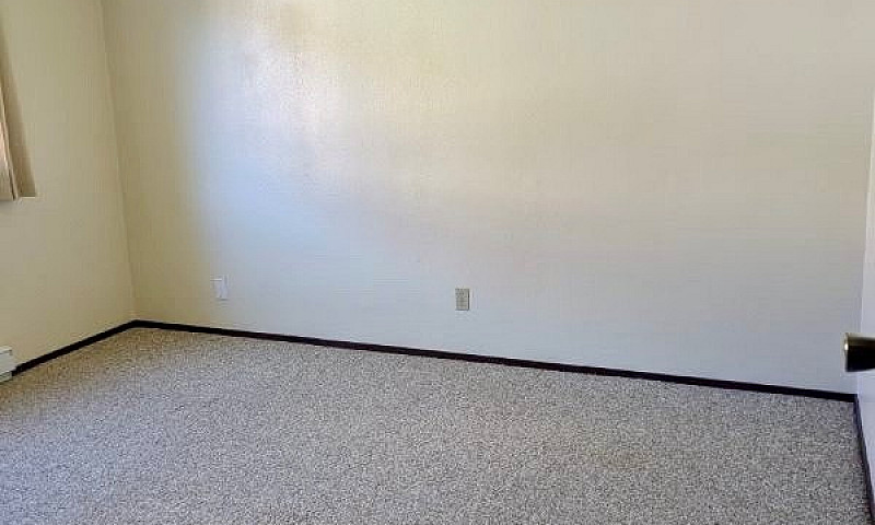 2 Bedroom 1 Bath - S...