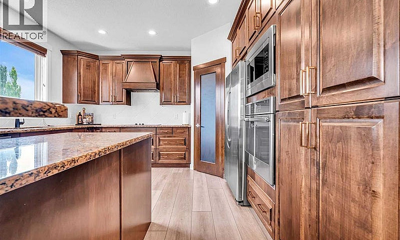 452 Evergreen Circle...