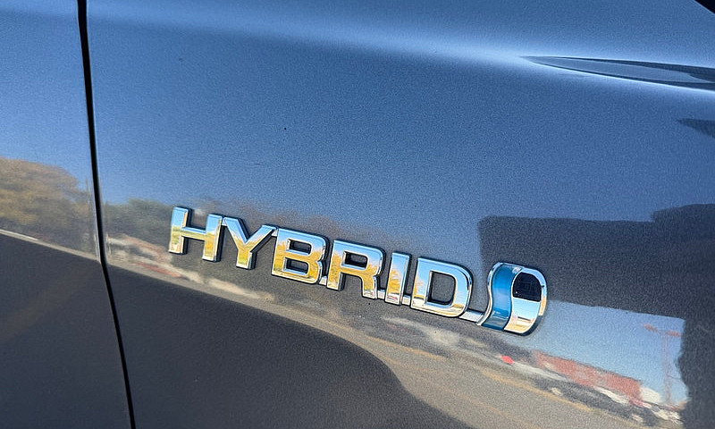 2010 Toyota Camry Hy...