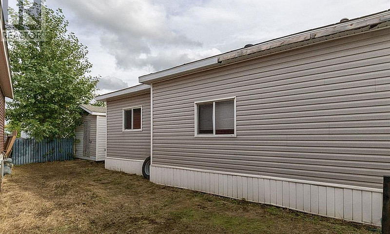 301 Grenfell Crescen...