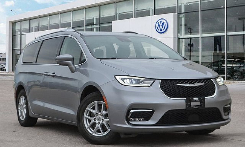2021 Chrysler Pacifi...