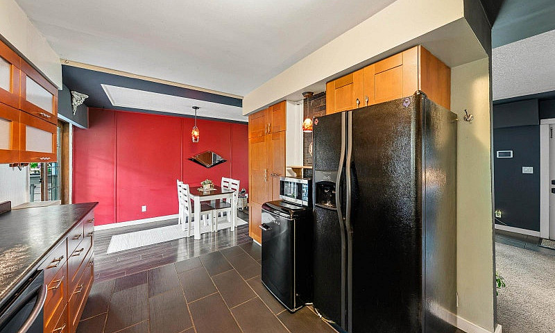 14073 Antrim Road Su...