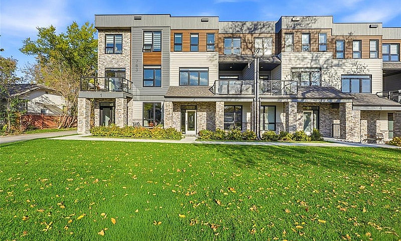 2 763 North Drive Wi...