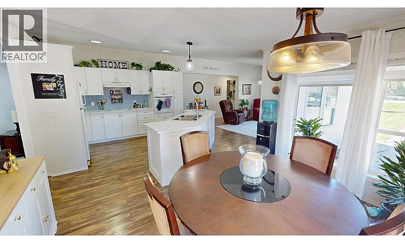 1302 Mountain Ash Ro...