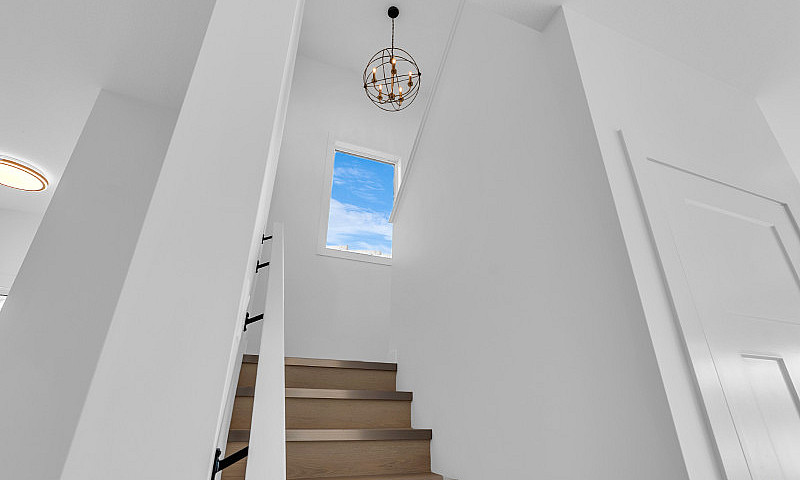 347 Sharma Crescent...