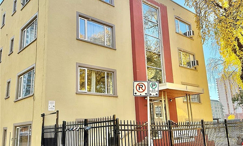 40 400 4Th Avenue N ...