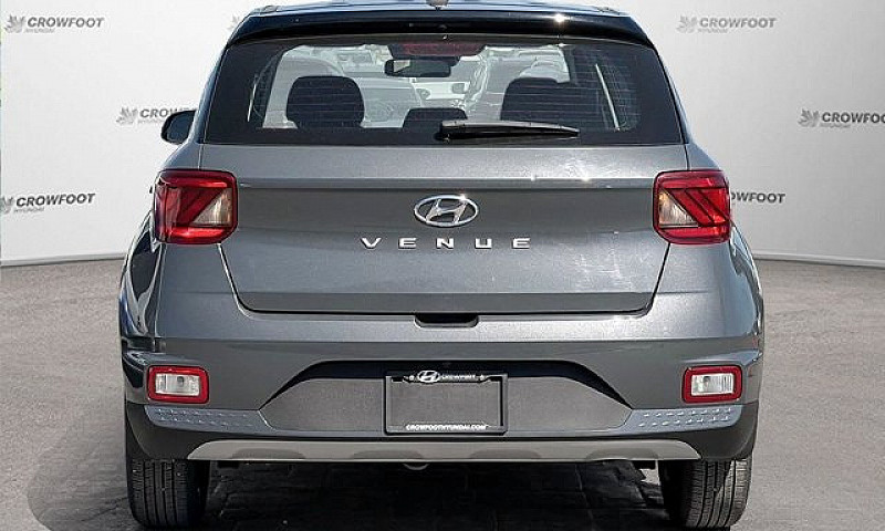 2024 Hyundai Venue E...
