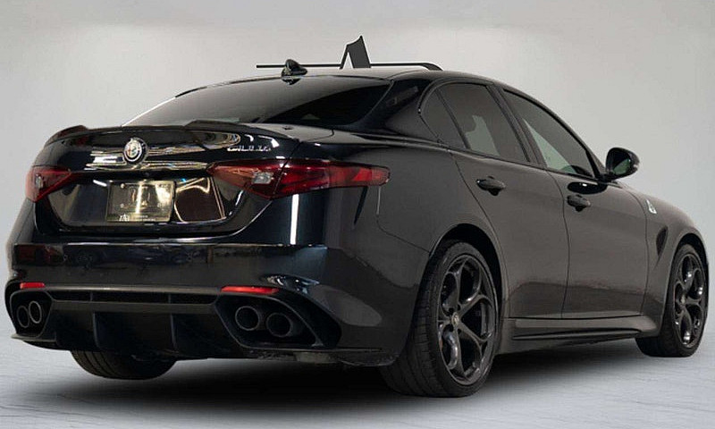 2018 Alfa Romeo Giul...