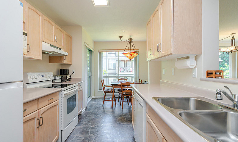 314-33280 E Bourquin...