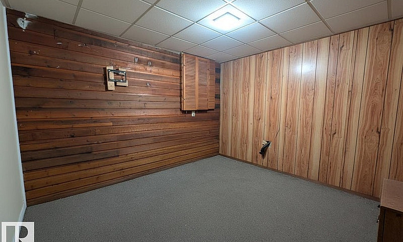 46 Mcleod Pl Nw Edmo...