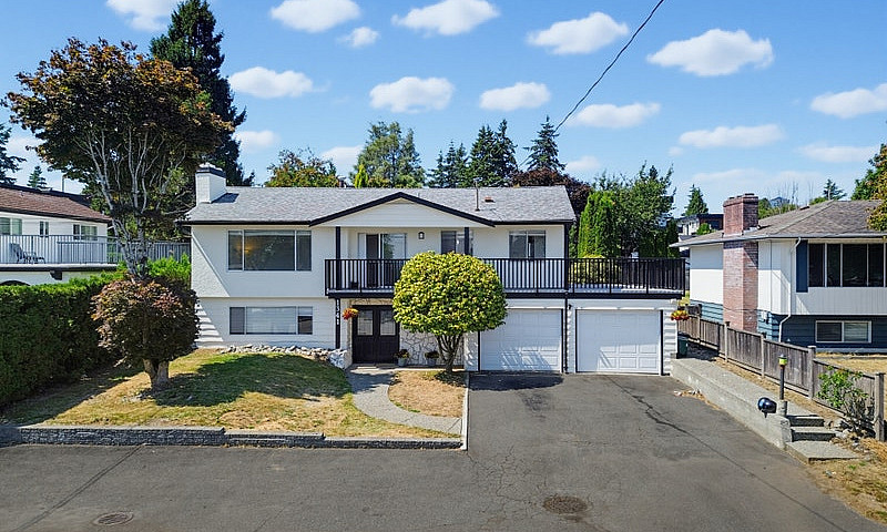 1341 Parker St White...