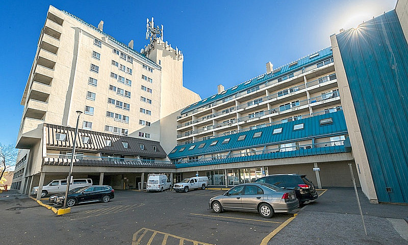 1 Bedroom - 2421 104...