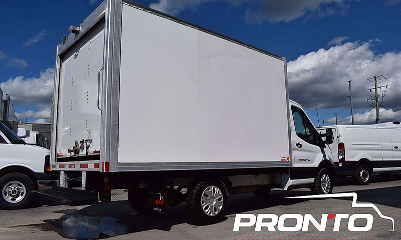 2023 Ford Transit T-...