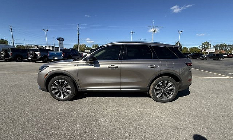2021 Lincoln Corsair...