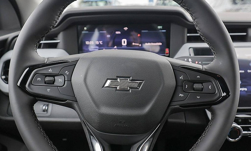 2027 Chevrolet Bolt ...
