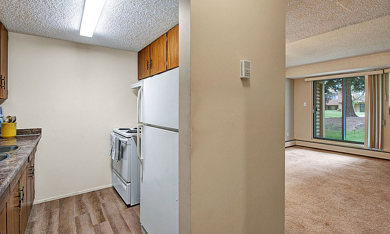 2 Bed X 1 Bath Apart...