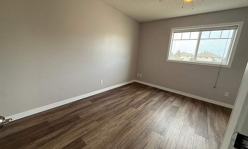 Newly Renovated 3-Be...