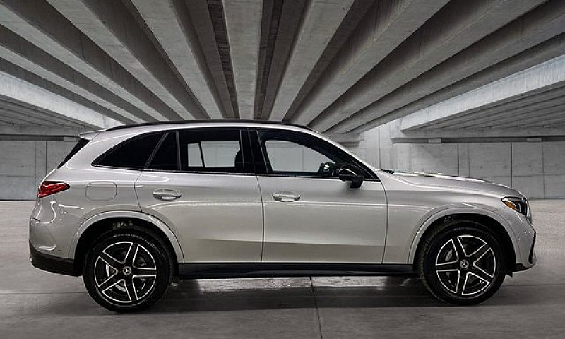2026 Mercedes-Benz G...