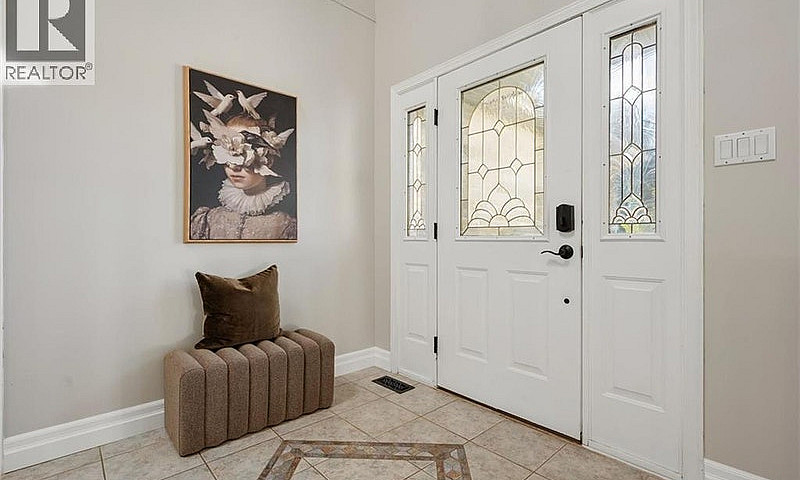 25 Amalia Crescent G...