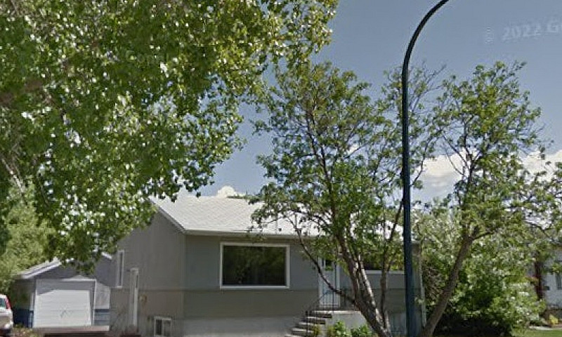 Basement,3401-41 Ave...