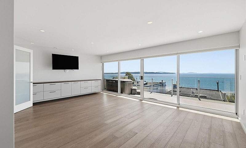 15240 Victoria Avenu...