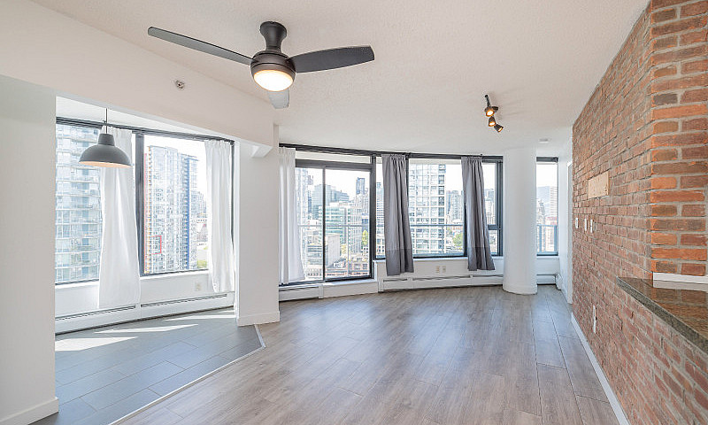 New Listing! 2703 58...