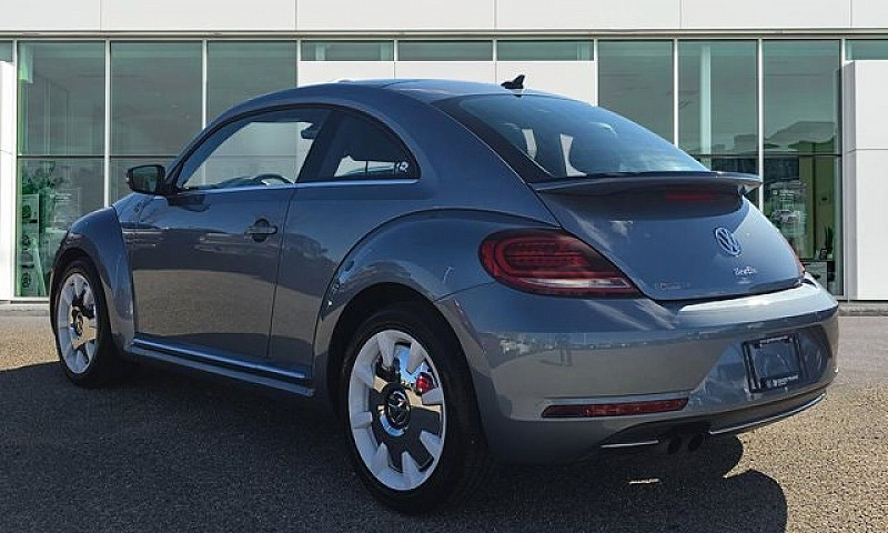 2019 Volkswagen Beet...