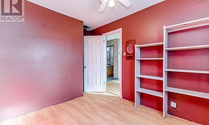 76 Poplar Street Pic...