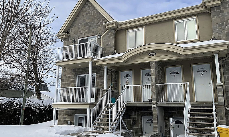 330 900$ - Condo À V...