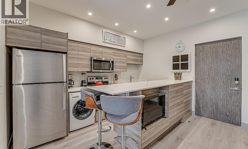 2555 Lakeshore Road ...