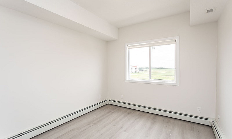 2 Bedroom Suite In L...